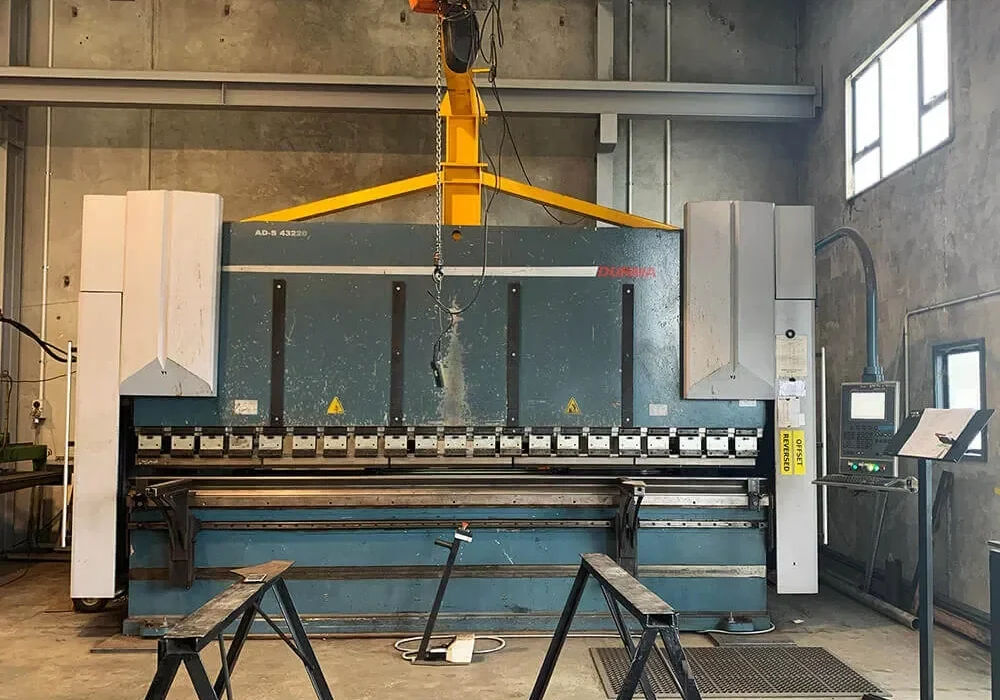 Press brake machine.