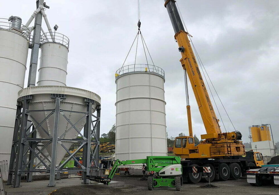 500 TPH cement and lime silo with screw conveyors, sizing screen, and bucket elevator supplied and installed by CIL Ltd in New Zealand.